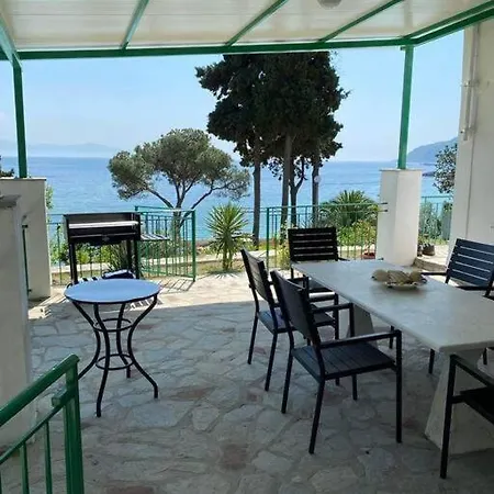 Mystique Serenity Holiday home Palaiontsiflikion