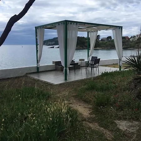 Mystique Serenity Holiday home Palaiontsiflikion